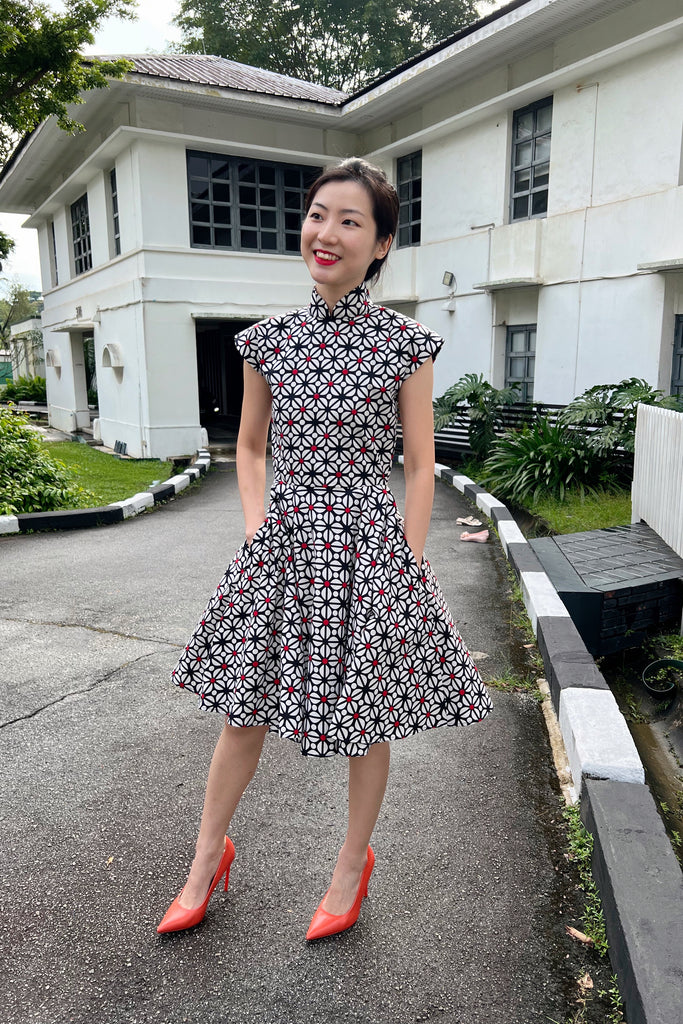 Ah Keow Swing Dress In White & Black Modern Batik