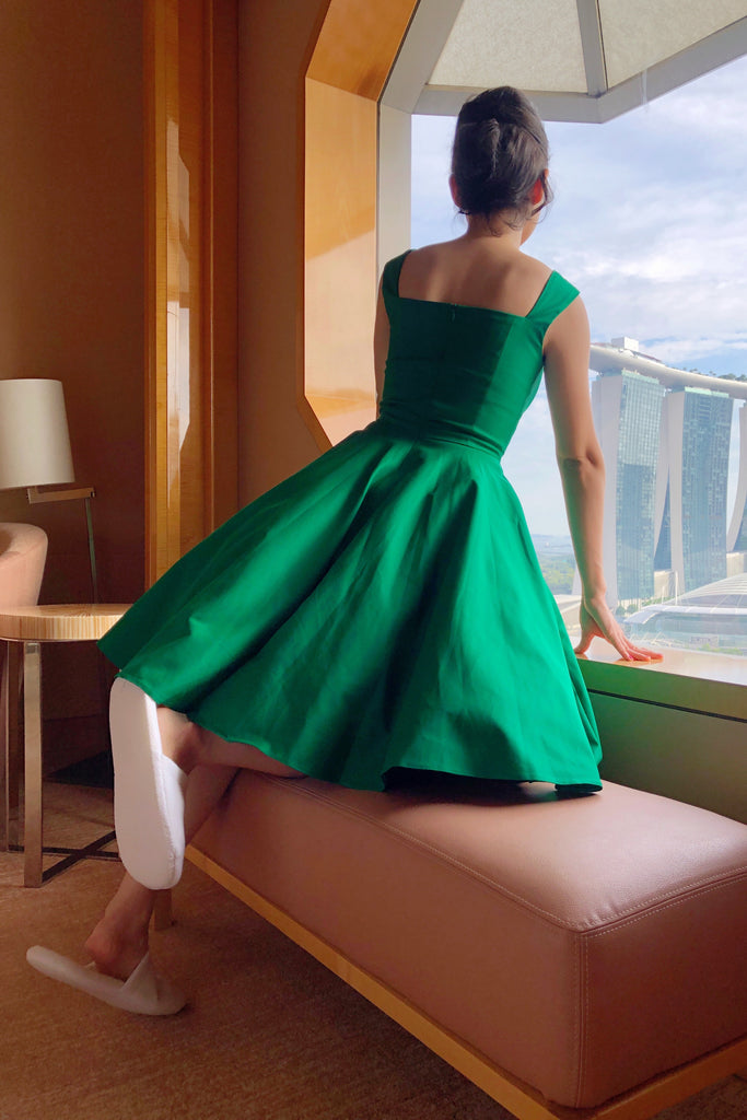 Florence Swing Dress in Kelly Green